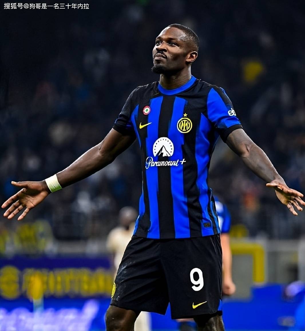 20岁阿里扎拉300万欧加盟AC米兰，哥伦比亚新星拒绝英比球队