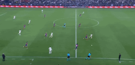 以全新视角回顾AC米兰对阵罗马的比赛📽️🔴⚫