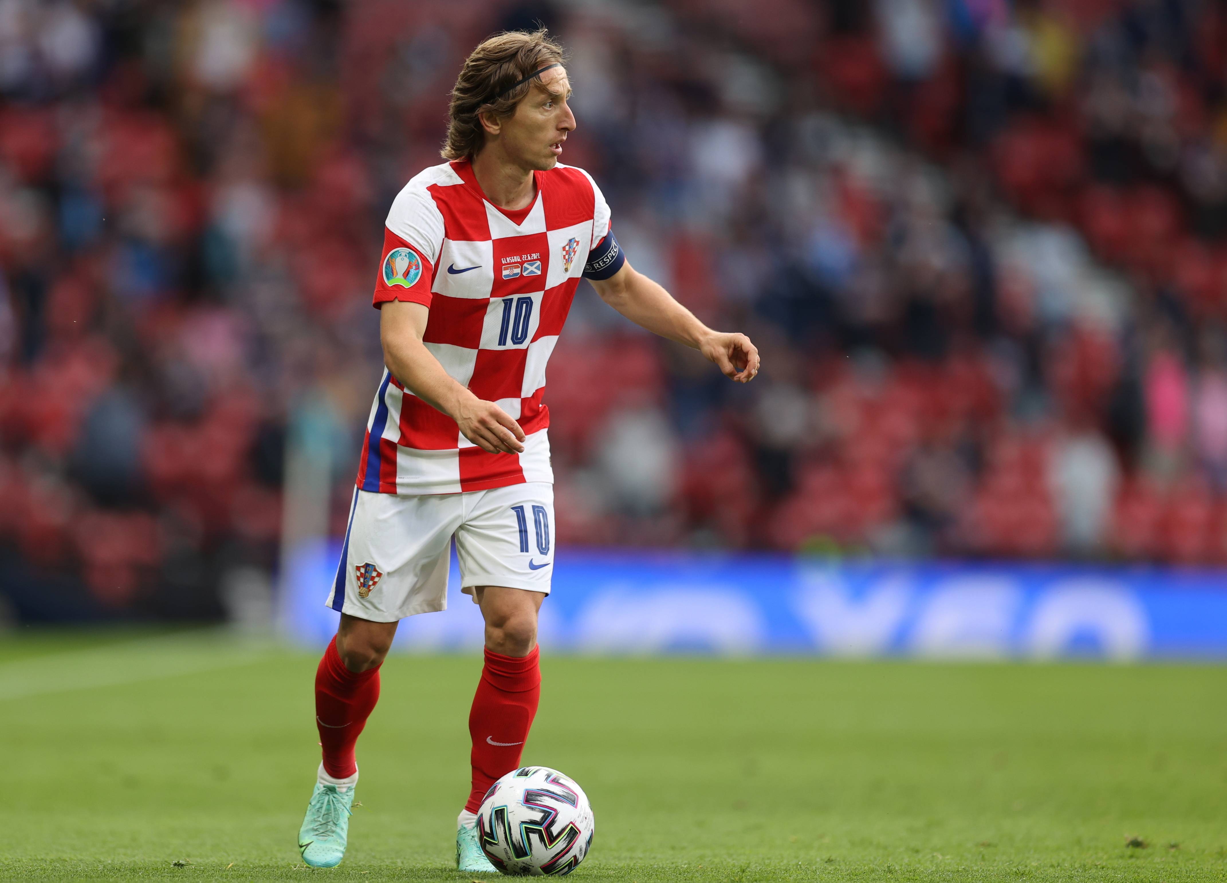 大力神杯已经抵达华盛顿！北京时间6日凌晨正式抽签