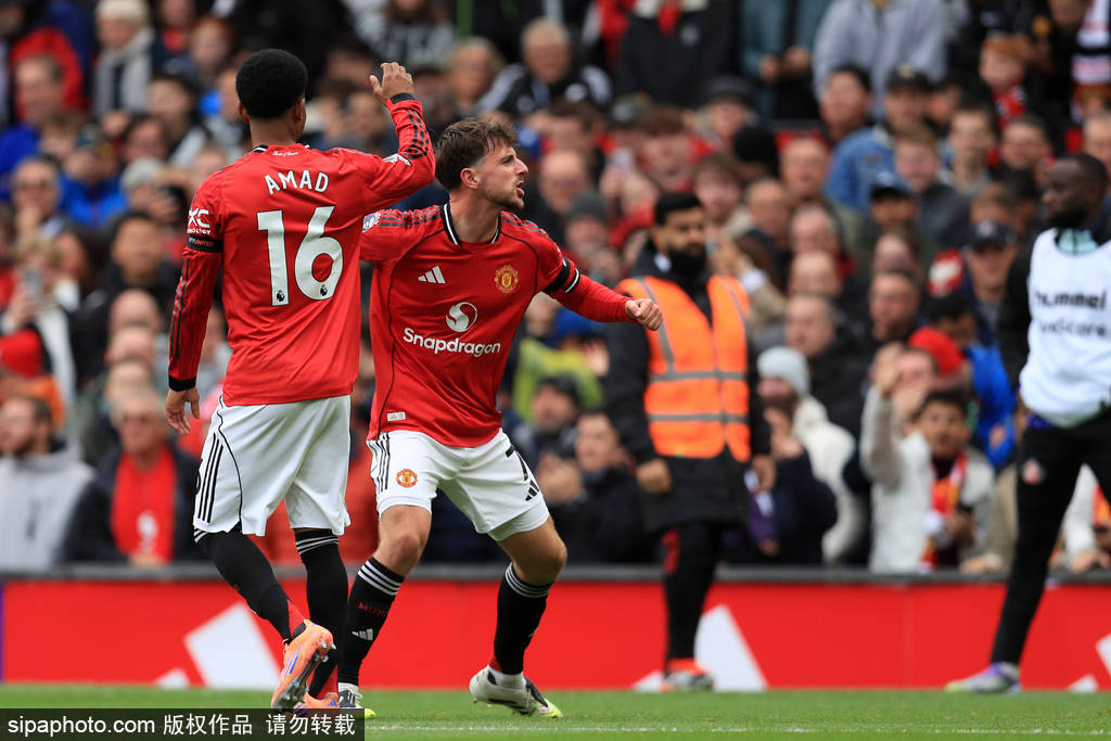 费耶诺德筹划将现有主场升级为下沉式球场，预计能容纳5.6万人